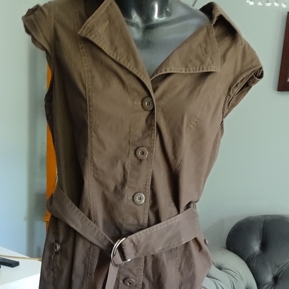 WOMENS JUMPER/DRESS BUTTONS UP THE FRONT - Picture 1 of 2